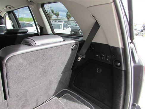 Used 2012 Mercedes-Benz GL 550 4MATIC image 34