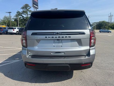 Used 2024 Chevrolet Suburban Z71 w/ Luxury Package AWD/4WD image 6