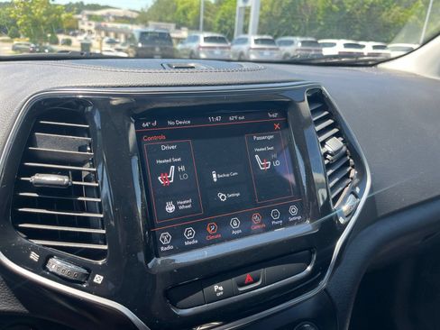 Used 2020 Jeep Cherokee Limited AWD/4WD image 23
