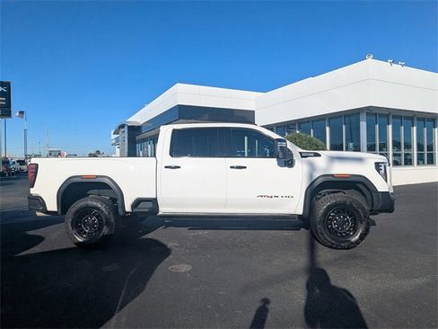 Used 2024 GMC Sierra 2500 AT4X w/ AT4X AEV Edition image 3