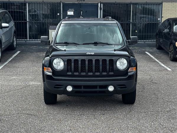 Used 2015 Jeep Patriot High Altitude AWD/4WD image 6