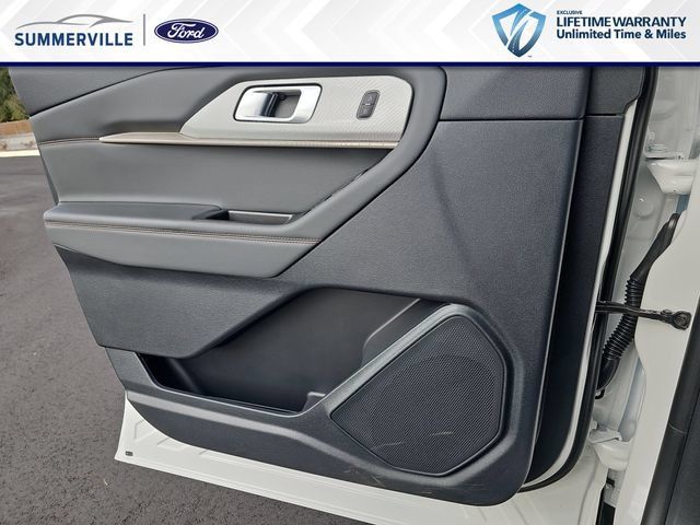 New 2026 Ford Explorer Active w/ Active Comfort Package RWD image 33