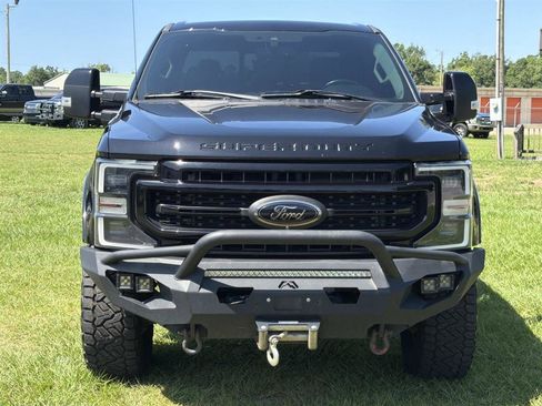 Used 2021 Ford F250 Lariat AWD/4WD image 2