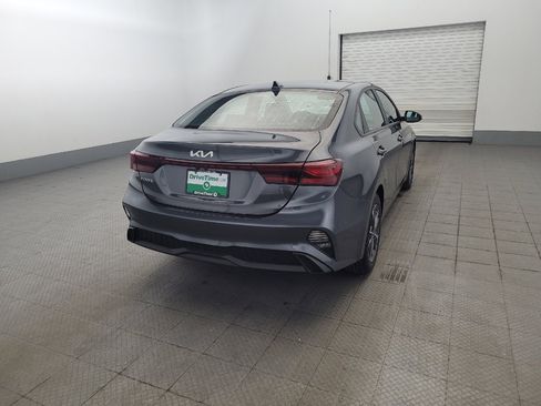 Used 2022 Kia Forte LXS w/ LXS Technology Package FWD image 7