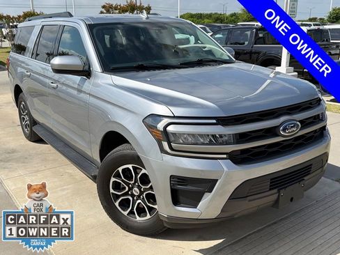 Used 2024 Ford Expedition Max XLT image 4