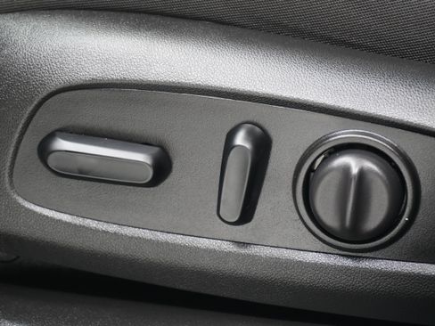 Used 2021 Chevrolet Blazer LT FWD image 15