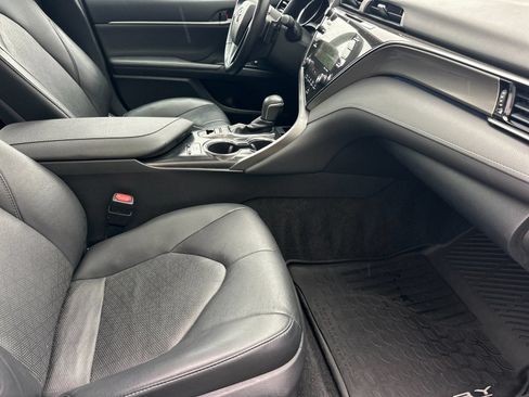 Used 2019 Toyota Camry XSE w/ Driver Assist Package FWD image 14