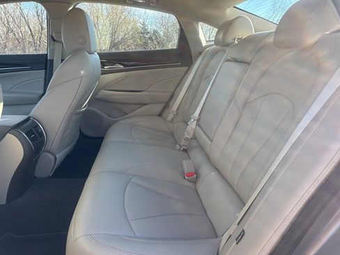 Used 2017 Buick LaCrosse Preferred image 32