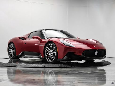 Used 2023 Maserati MC20 Spyder RWD image 32
