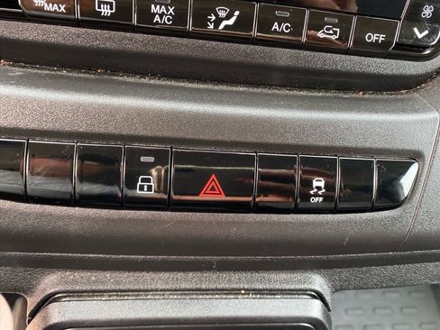 Used 2026 RAM ProMaster 2500 w/ Convenience Group FWD image 13