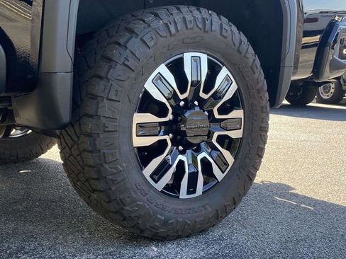 Used 2026 GMC Sierra 2500 Denali Ultimate AWD/4WD image 11