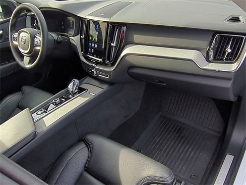 Used 2025 Volvo XC60 T8 Ultra w/ Protection Package Premier image 20