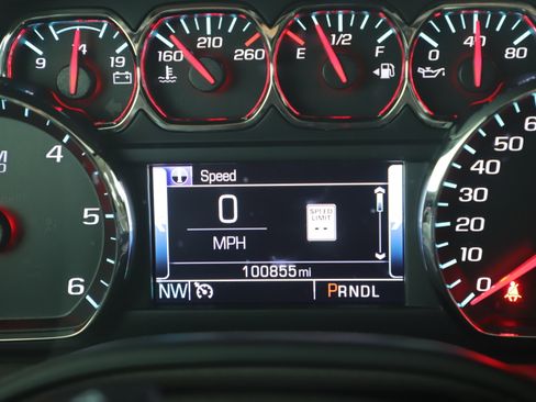 Used 2018 GMC Yukon SLT w/ Open Road Package image 8