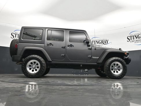 Used 2014 Jeep Wrangler Unlimited Rubicon w/ Connectivity Group AWD/4WD image 33