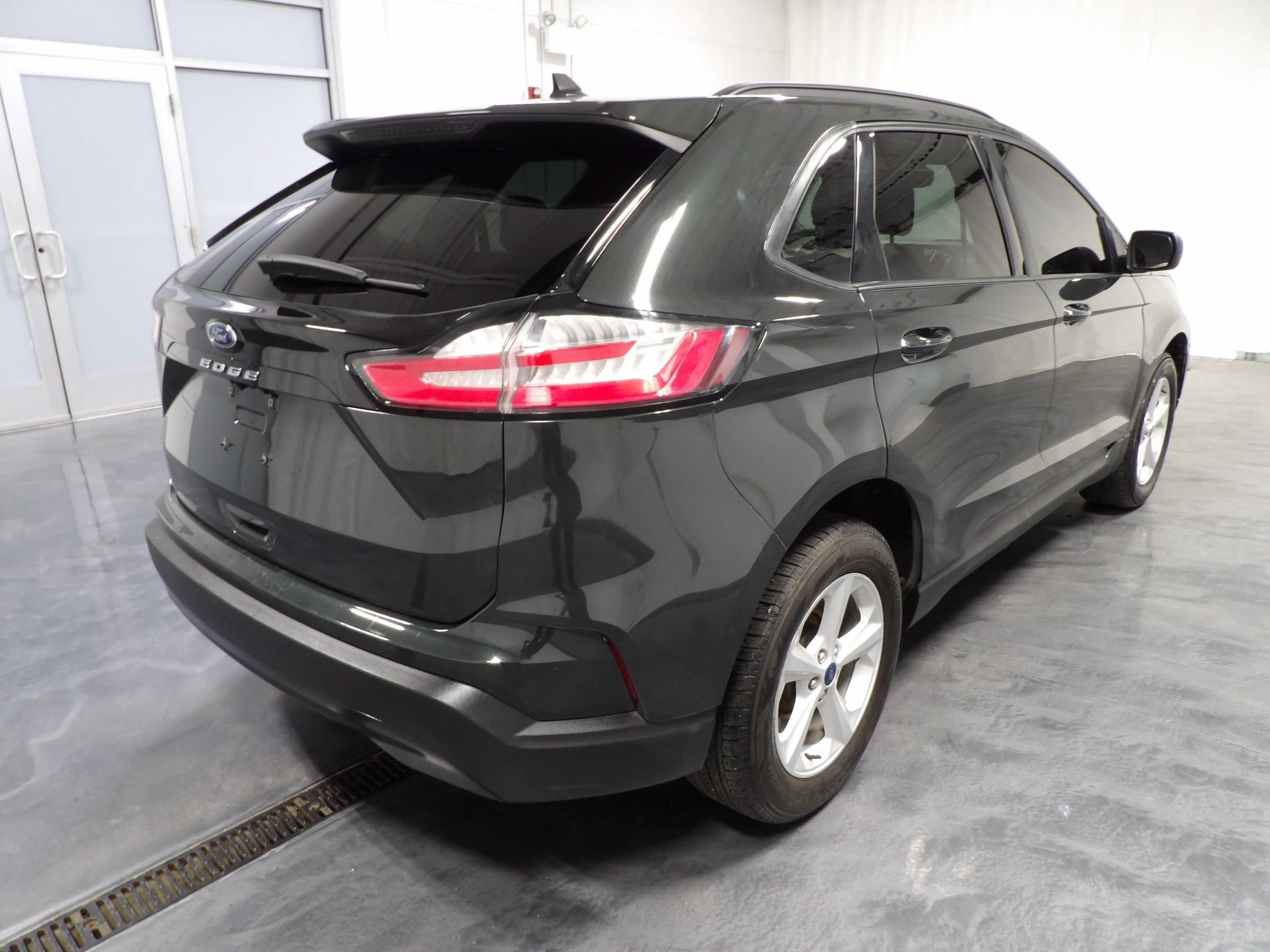Used 2022 Ford Edge SE AWD/4WD image 4