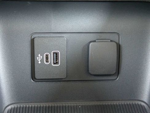 New 2026 Ford Explorer Active RWD image 25