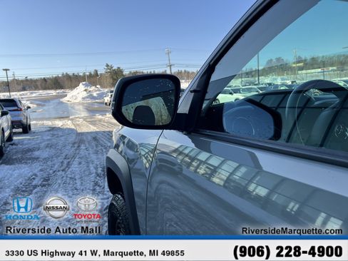 Used 2023 Toyota Tacoma TRD Off Road w/ Trail Edition image 5