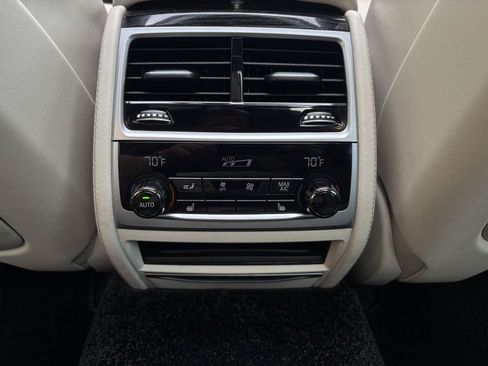 Used 2022 BMW 750i xDrive w/ Executive Package AWD/4WD image 30