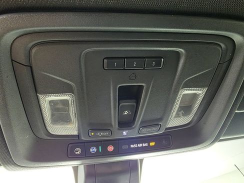 Used 2021 Chevrolet Silverado 3500 High Country AWD/4WD image 25