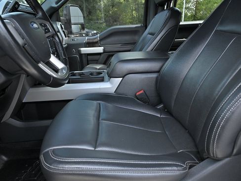 Used 2022 Ford F250 Lariat w/ Lariat Ultimate Package image 14