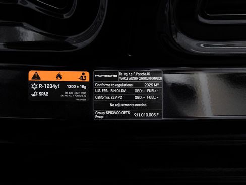 Certified 2025 Porsche Taycan image 38