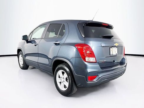 Used 2021 Chevrolet Trax LS w/ Tint and Cruise Package AWD/4WD image 7