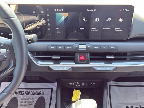 Certified 2025 Kia K4 EX FWD image 20