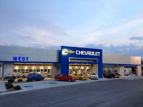 Used 2023 Chevrolet Colorado LT RWD image 11