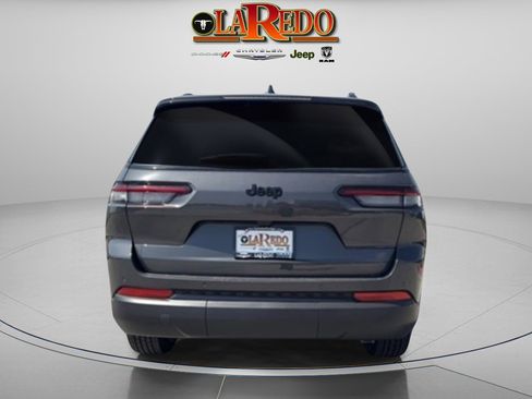 New 2025 Jeep Grand Cherokee L Altitude image 7