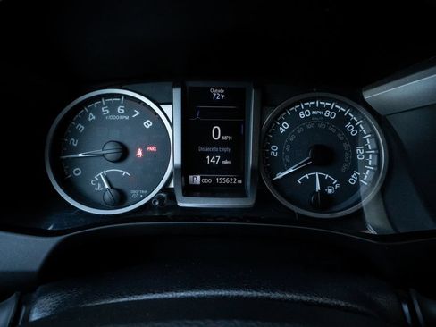 Used 2019 Toyota Tacoma SR5 AWD/4WD image 13