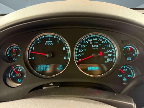 Used 2013 Chevrolet Tahoe LT RWD image 19