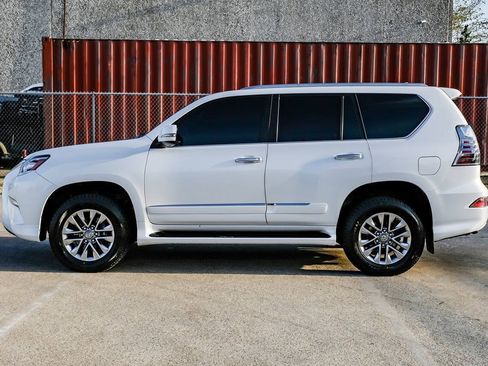 Used 2015 Lexus GX 460 Luxury AWD/4WD image 14