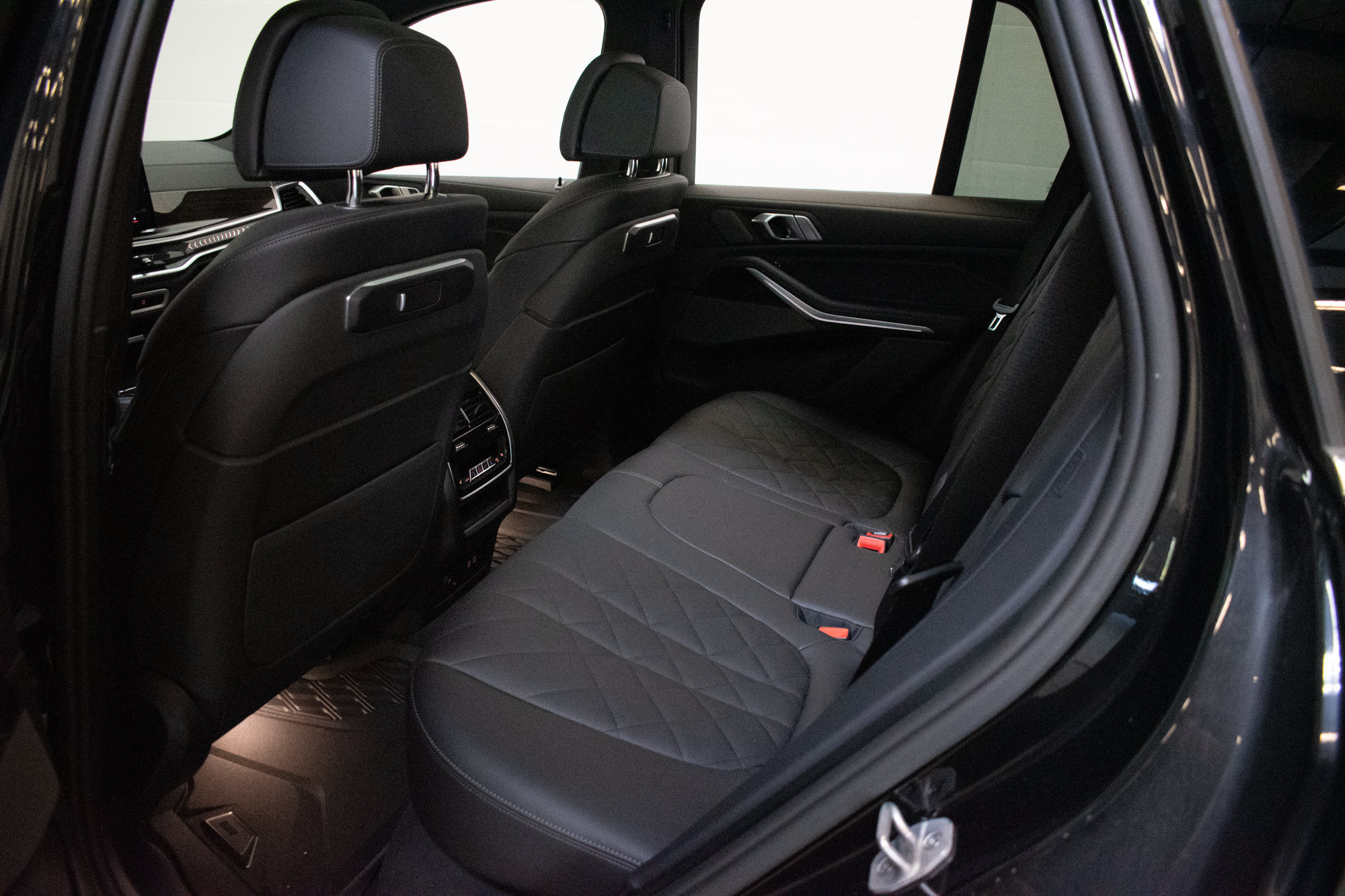 Used 2026 BMW X5 xDrive40i w/ Climate Comfort Package AWD/4WD image 24