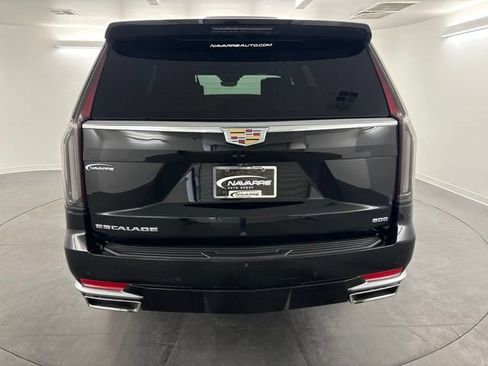 Used 2023 Cadillac Escalade Premium Luxury w/ LPO, Floor Liner Package AWD/4WD image 6