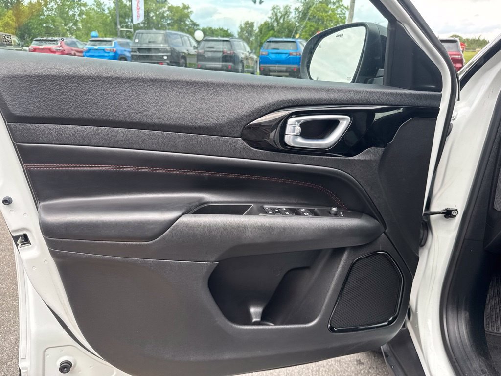 Used 2022 Jeep Compass Trailhawk AWD/4WD image 22
