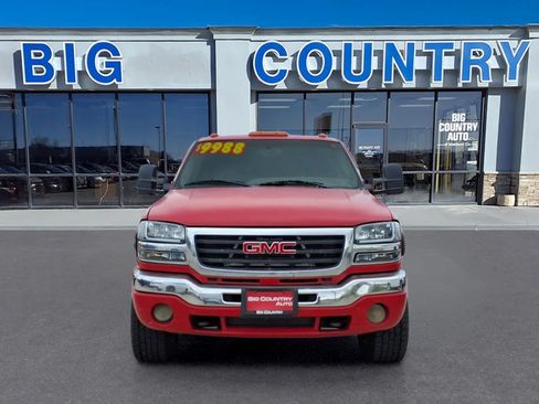 Used 2003 GMC Sierra 2500 SLE w/ Skid Plate Package AWD/4WD image 2