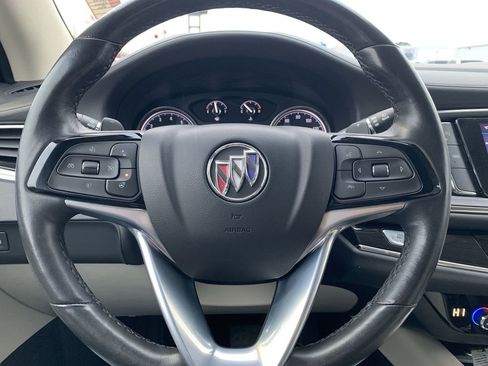 Used 2023 Buick Enclave Essence image 11