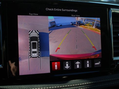 Used 2022 Chrysler Pacifica Limited image 29