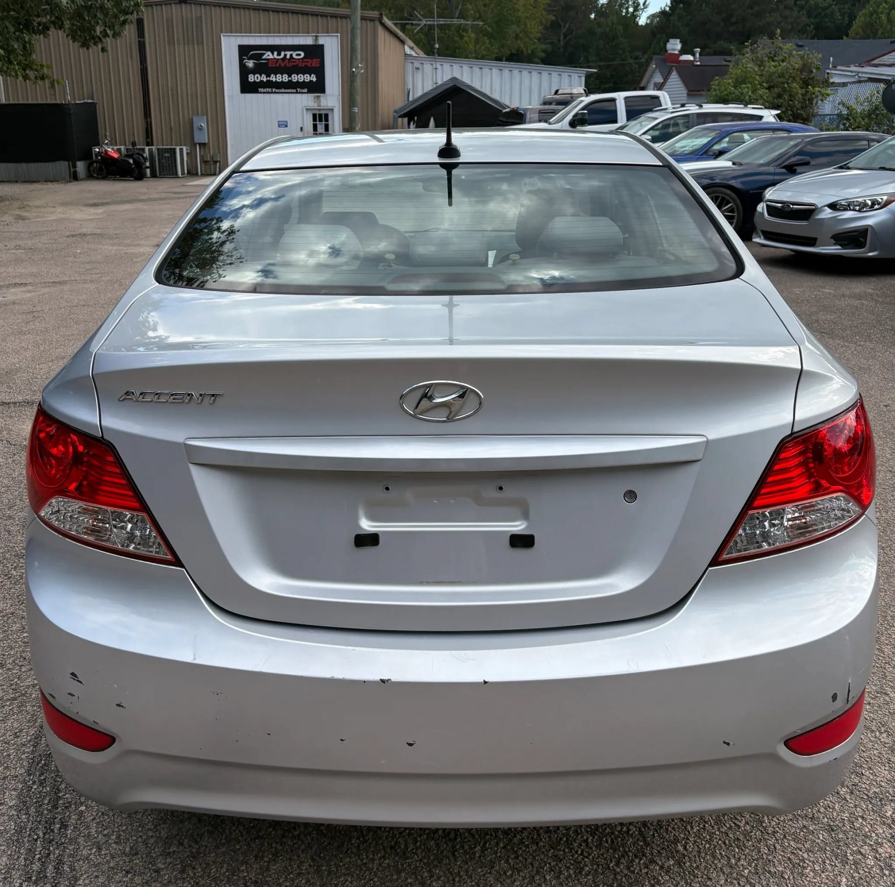 Used 2014 Hyundai Accent GLS w/ Option Group 2 FWD image 4