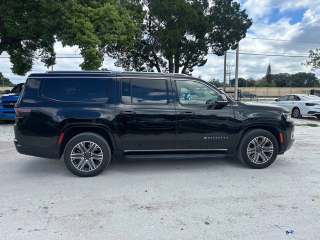 Used 2024 Jeep Wagoneer L Series II w/ Flexible Seating Group AWD/4WD image 19