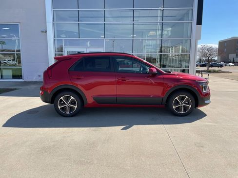New 2026 Kia Niro LX FWD image 4