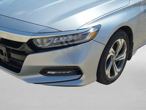 Used 2018 Honda Accord EX image 10