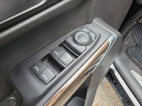 Used 2020 Chevrolet Silverado 1500 LT w/ All-Star Edition image 19