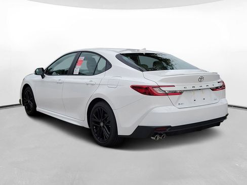 New 2026 Toyota Camry SE w/ Convenience Package FWD image 6