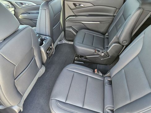 New 2026 Chevrolet Traverse LT w/ Sun and Wheel Package FWD image 26