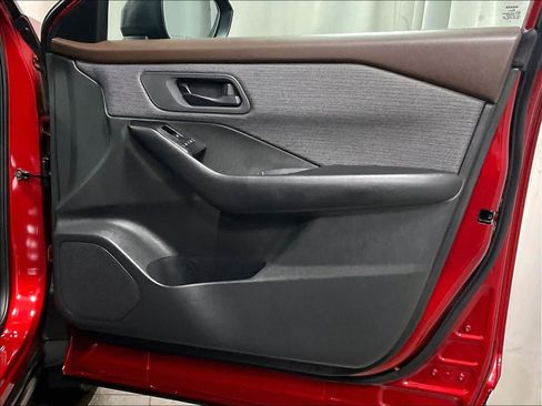 Certified 2023 Nissan Rogue S image 12