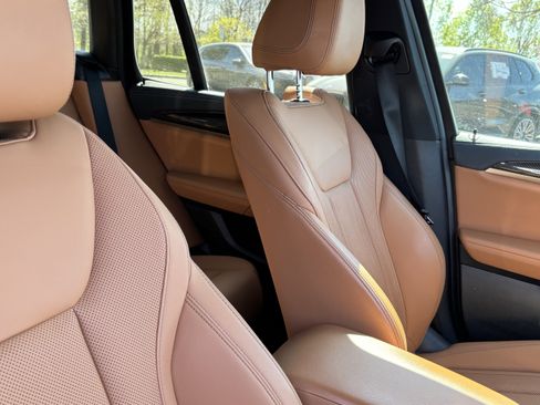 Used 2024 BMW X3 M40i w/ Premium Package image 34