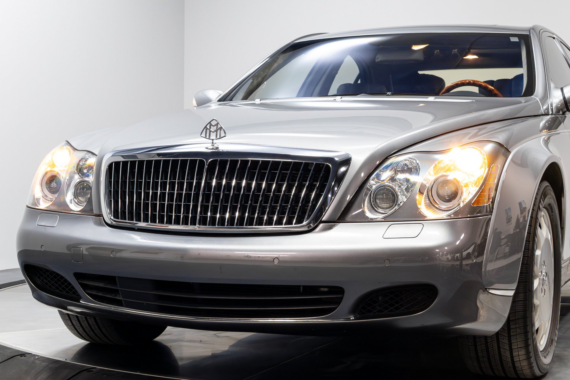 Used 2004 Maybach 57 RWD image 89