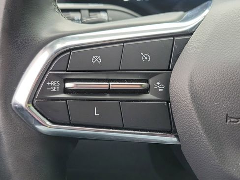 Used 2025 Chevrolet Equinox LT FWD image 24