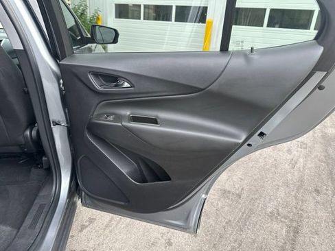 Used 2024 Chevrolet Equinox LT AWD/4WD image 13